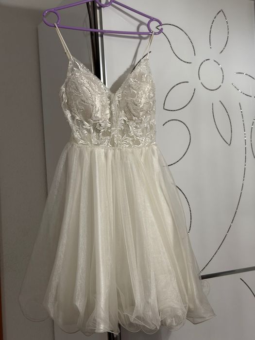 Официална къса рокля