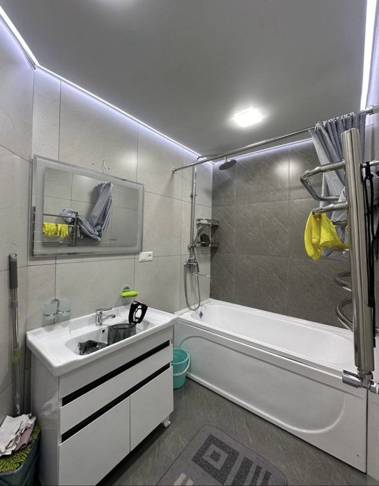 Сдается 3-х комнатная квартира на 6-этаж