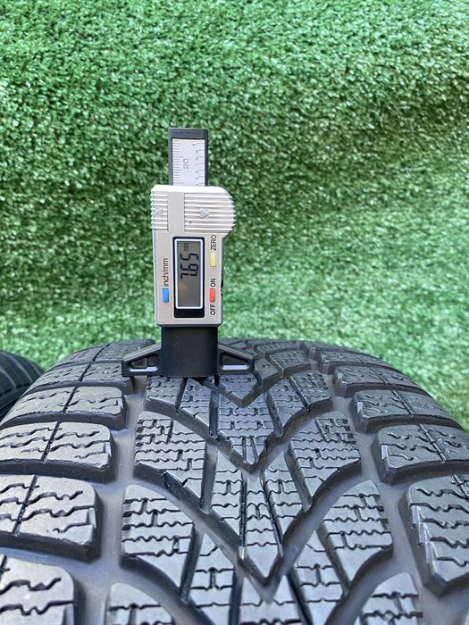 Set 2 anvelope Iarnă Dunlop SP Winter Sport 4D AO 225 45 R18 95H XL