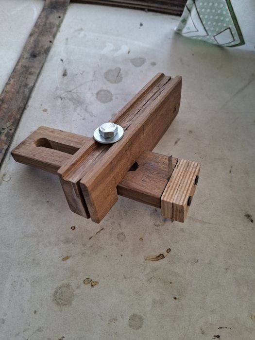 Продается приспособления для нарезки кожанных полос на ремни