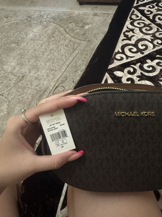Продам новую сумочку Michael Kors