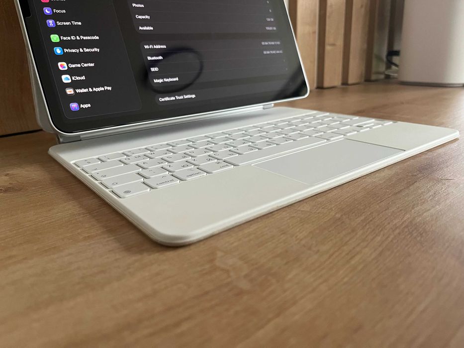 Ipad Pro 12.9 (5th Gen) + Magic Keyboard + Pen