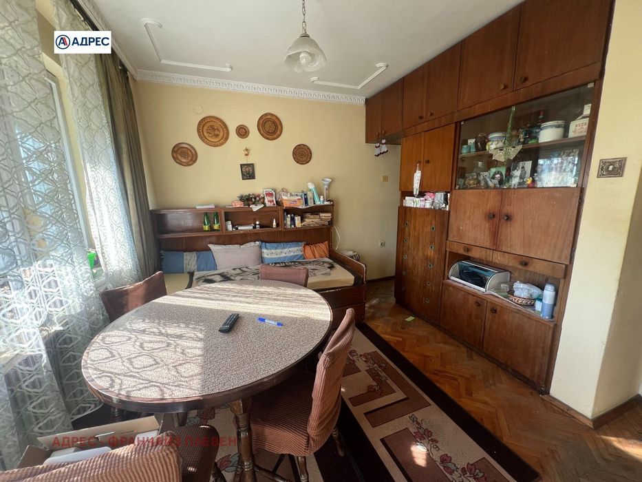 Продава се Многостаен апартамент в Плевен, Идеален център - 103 кв.м за 1534 €/кв.м - Снимка #1