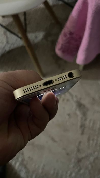 айфон 5 с срочно продам