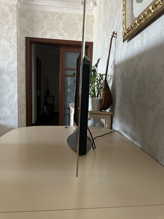 OLED-телевизор LG 55EC930V.