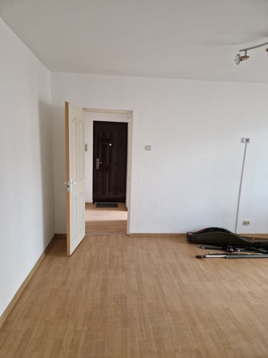 Vand apartament 2 camere