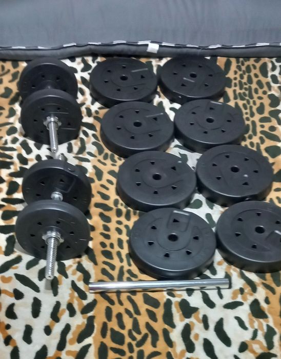 Vând gantere 50kg noi nouțe