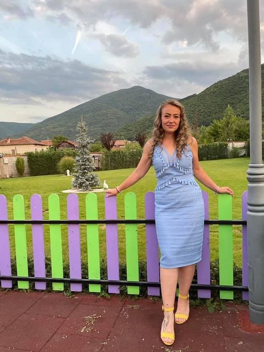 Официална рокля размер Л