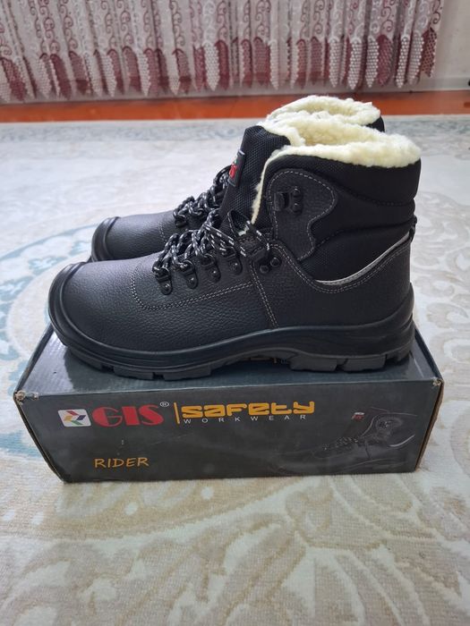 спец ботинка новый