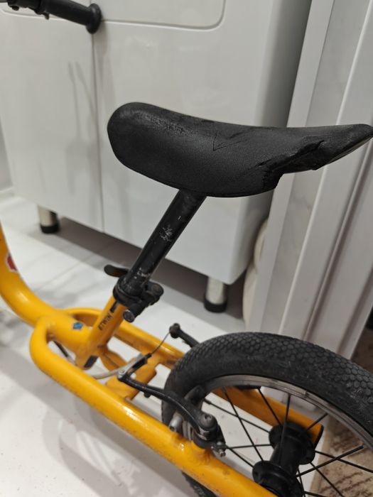 Беговел decathlon + шлем