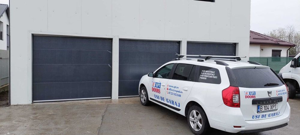 Ușă secțională de garaj ANTRACIT plan mat - izolat