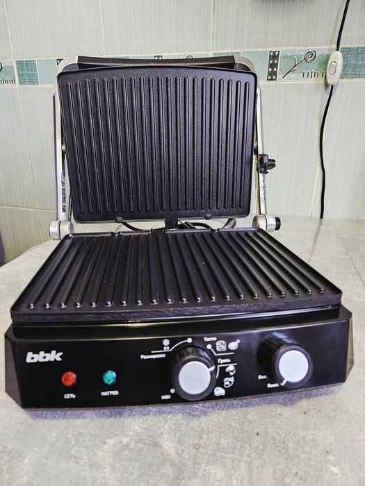 Электрогриль продам