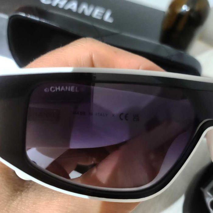Ochelari de soare Chanel