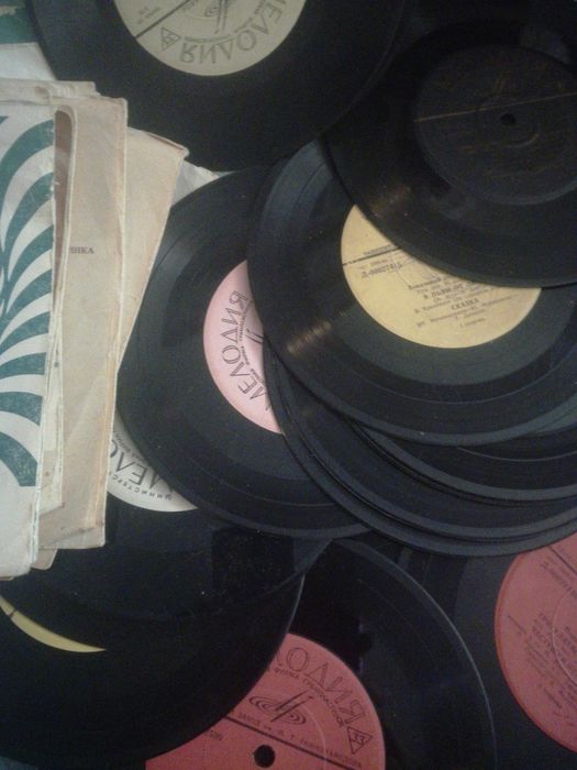 Виниловые пластинки дешево
