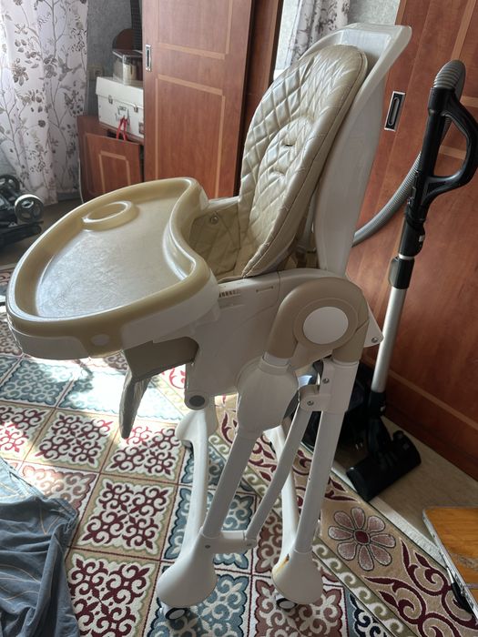 Детский столик для кормления