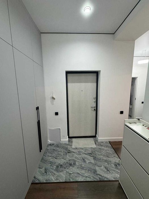 Продам квартиру  (Евродвушка)