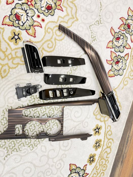 Продам накладку дерево от камри 70 Европа