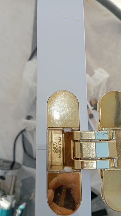 Установка межкомнатных дверей