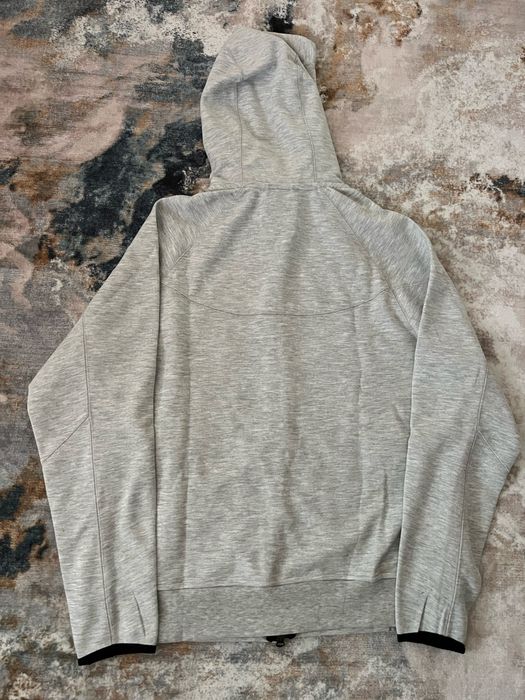 Nike tech fleece сив M размер