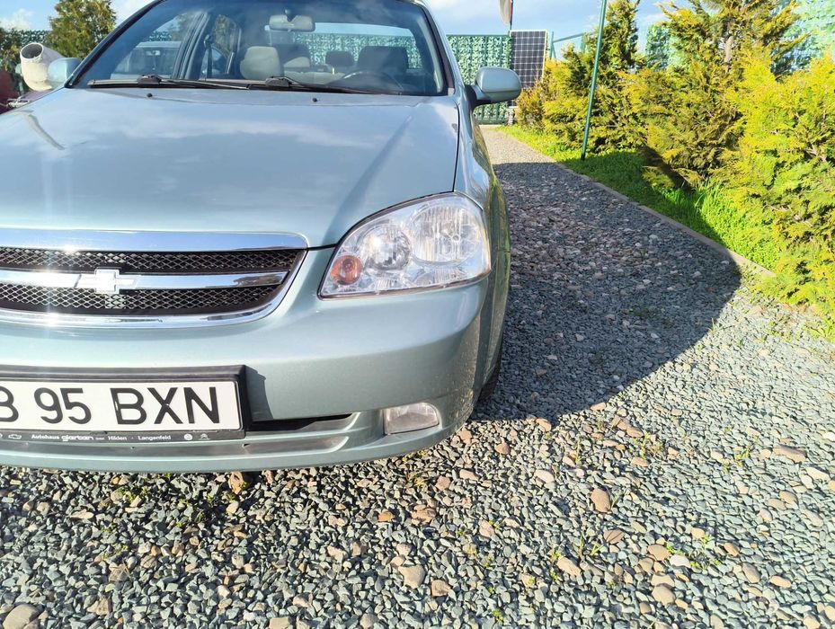 Chevrolet. Lacetti 1,6 benzină stare foarte bună