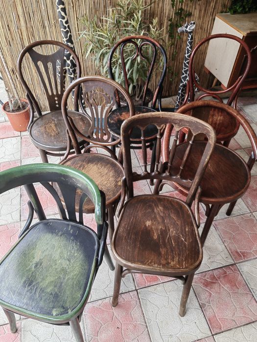 Scaune si mese din lemn