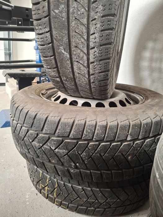 Set 4 jante de oțel 16 inch - 215/65 R16 (Anvelope incluse)