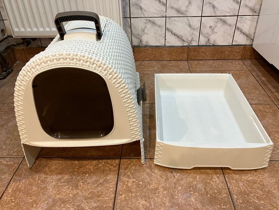 Litiera inchisa pentru pisici Curver model ratan cu sertar si lopatica