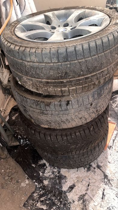 Диски с зимней резиной BMW E60 235/45/R17