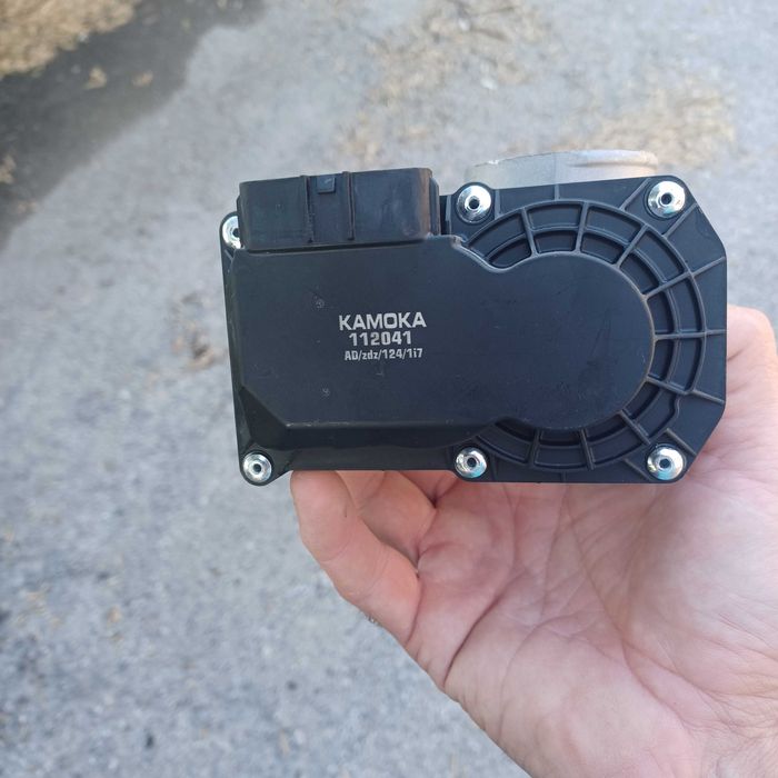 Дросел клапа Тойота авенсис 1.8 бензин Т25 2004 г.