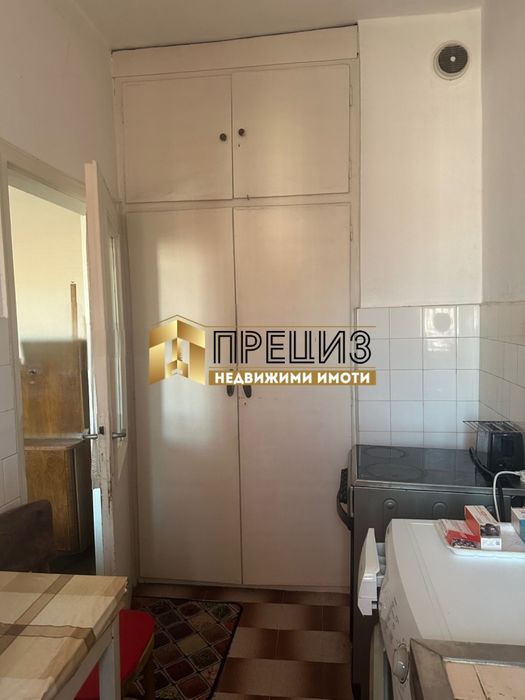 Продажба 3-стаен гр. Шумен - Център 76m² - снимка 2