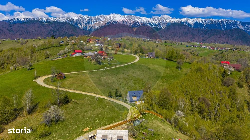 Casă de vacanta/ teren 1005 mp - Pestera- priveliste de Poveste!