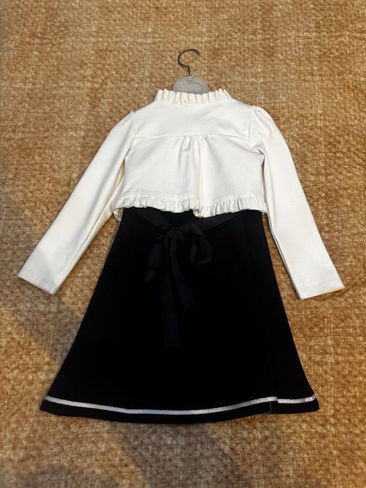 Продам платья на девочку