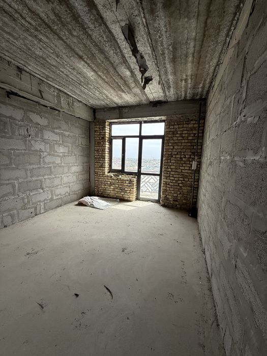 Продается 2 х ком на 7 этаже ориентир : Аэрапорт