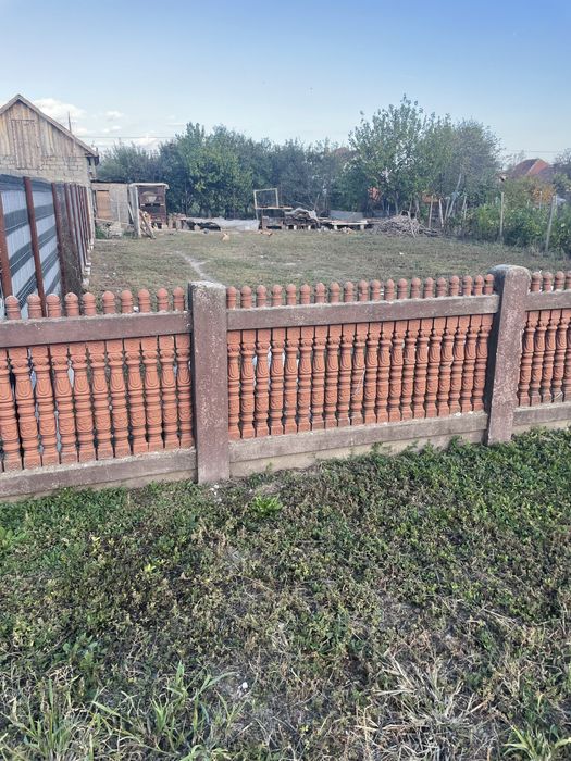 De vanzare o casa la tara