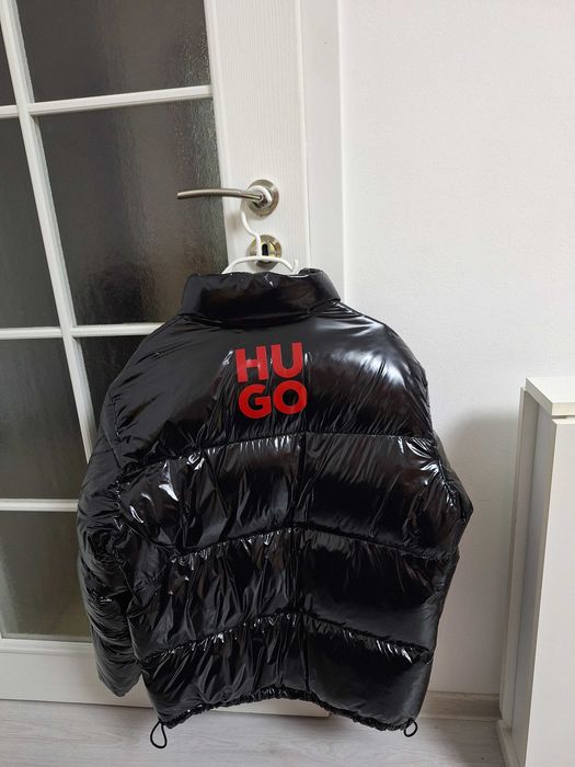 Geaca Hugo Boss noua