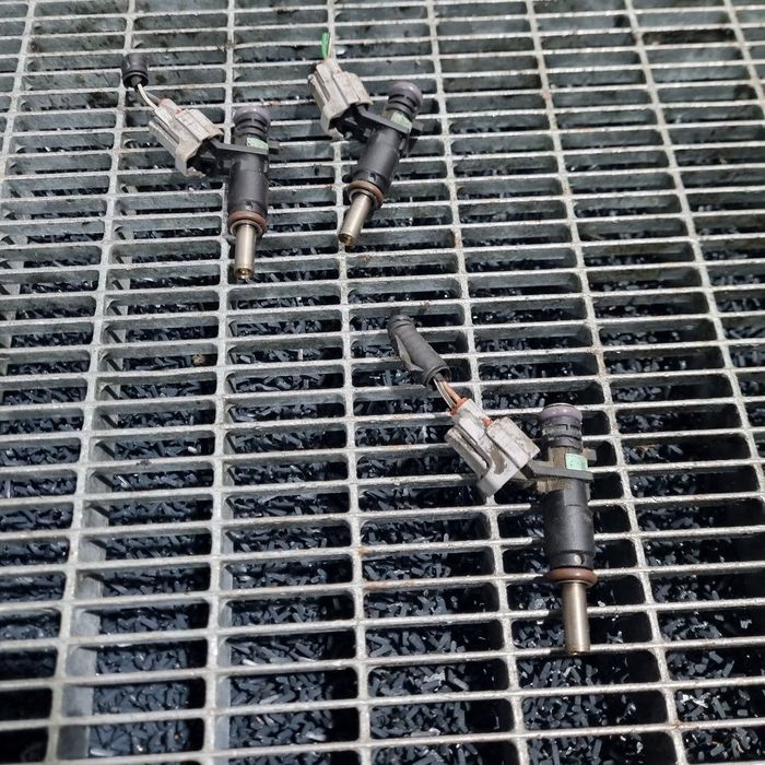 Injector Dacia Sandero 2 Facelift 1.0 SCE 2016 - 2020 73CP B4D 401 B4D 400 B4D 490 ...