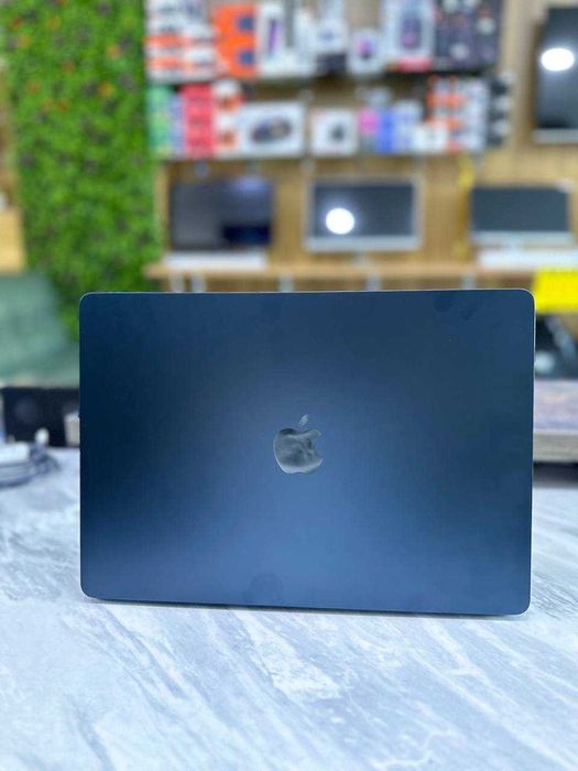 B/U Macbook M2 идеал холатда