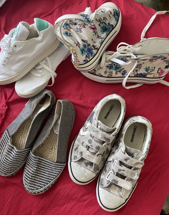 Laura Biagiotti  sanda/papuc crocolac