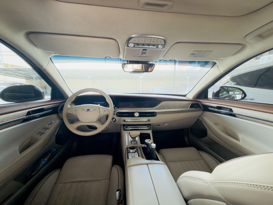 Genesis G90 2020 года
