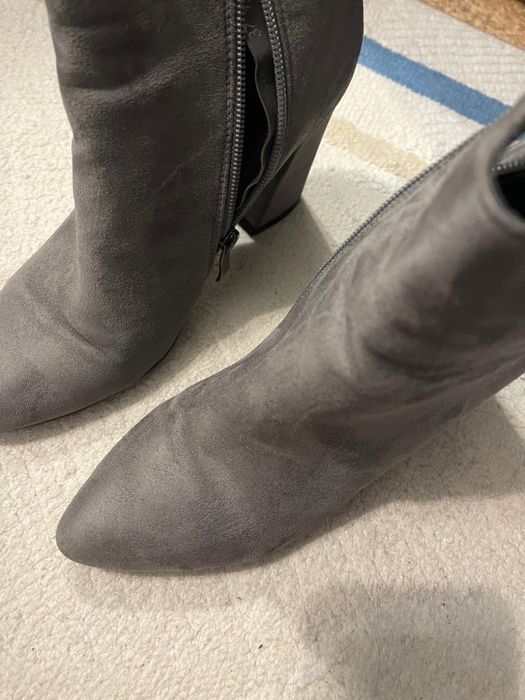 Ботильоны из замши