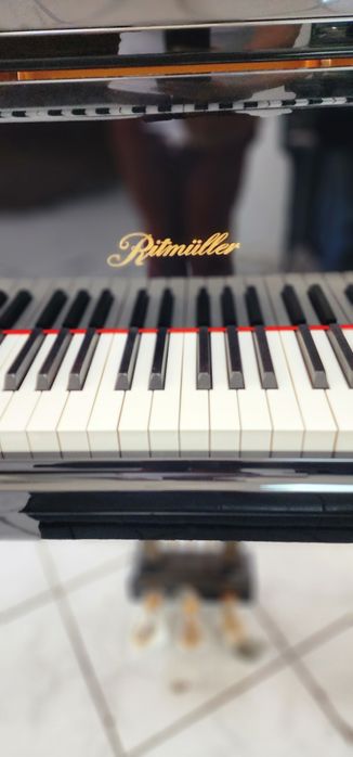 Poyal Ritmuller.  Рояль Ритмюллер