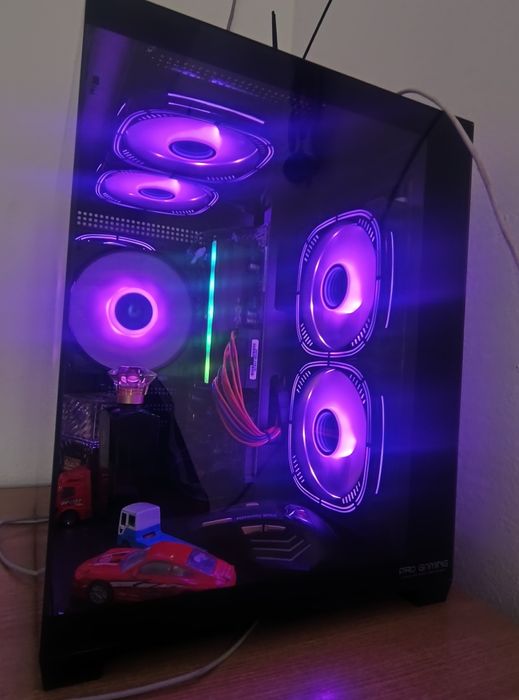 Se vinde pc 16 gb ram