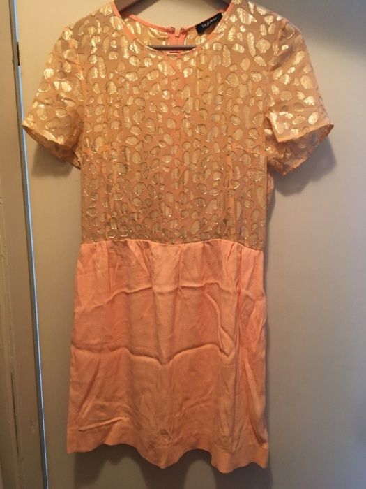 Луксозна дамска рокля