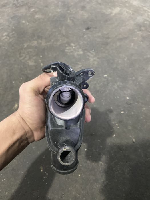 Термостат RANGE ROVER 2018 год