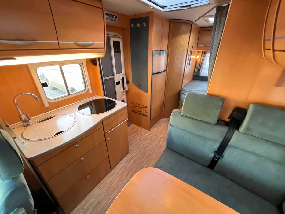 Autorulota HYMER - Semi-Integrata - Aer Conditionat
