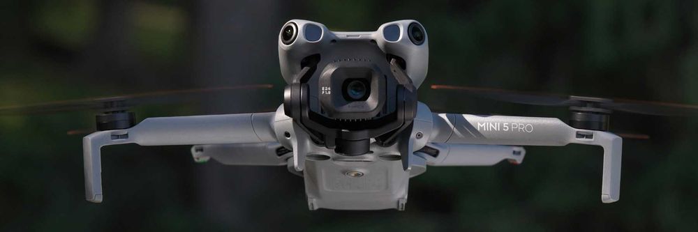 Drona DJI Mini 5 Pro Fly More Combo RC2