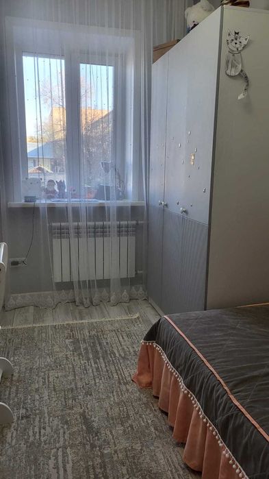 Продам двухэтажный коттедж в центре города