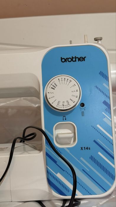 Masina de cusut Brother