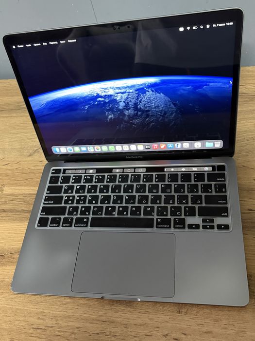 MacBook Pro M1 чип , 2020 гож с тачбаром