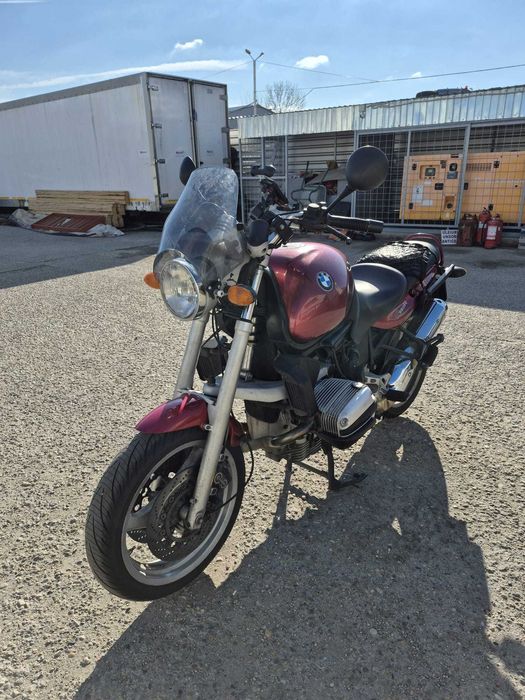 Motocicleta BMW R850R